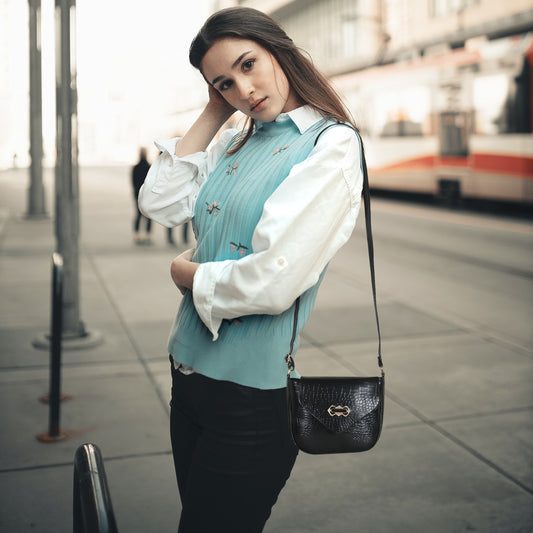 Stylish fashionable with our Chic Sling Purse for Women,