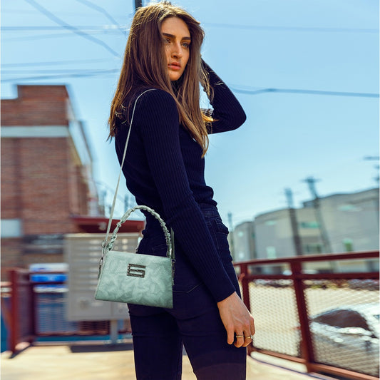 Chic & Spacious Leather Sling Bag – Everyday Essentials Organizer